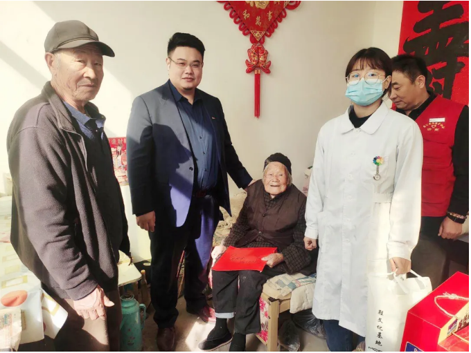 愛在重陽節(jié)，慰問暖人心